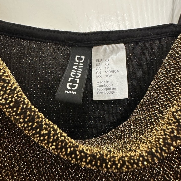 H&M Women’s Crop Top XS Gold Black Cowl-Neck Sparkly Glittery Strappy Stretchy - Picture 3 of 7